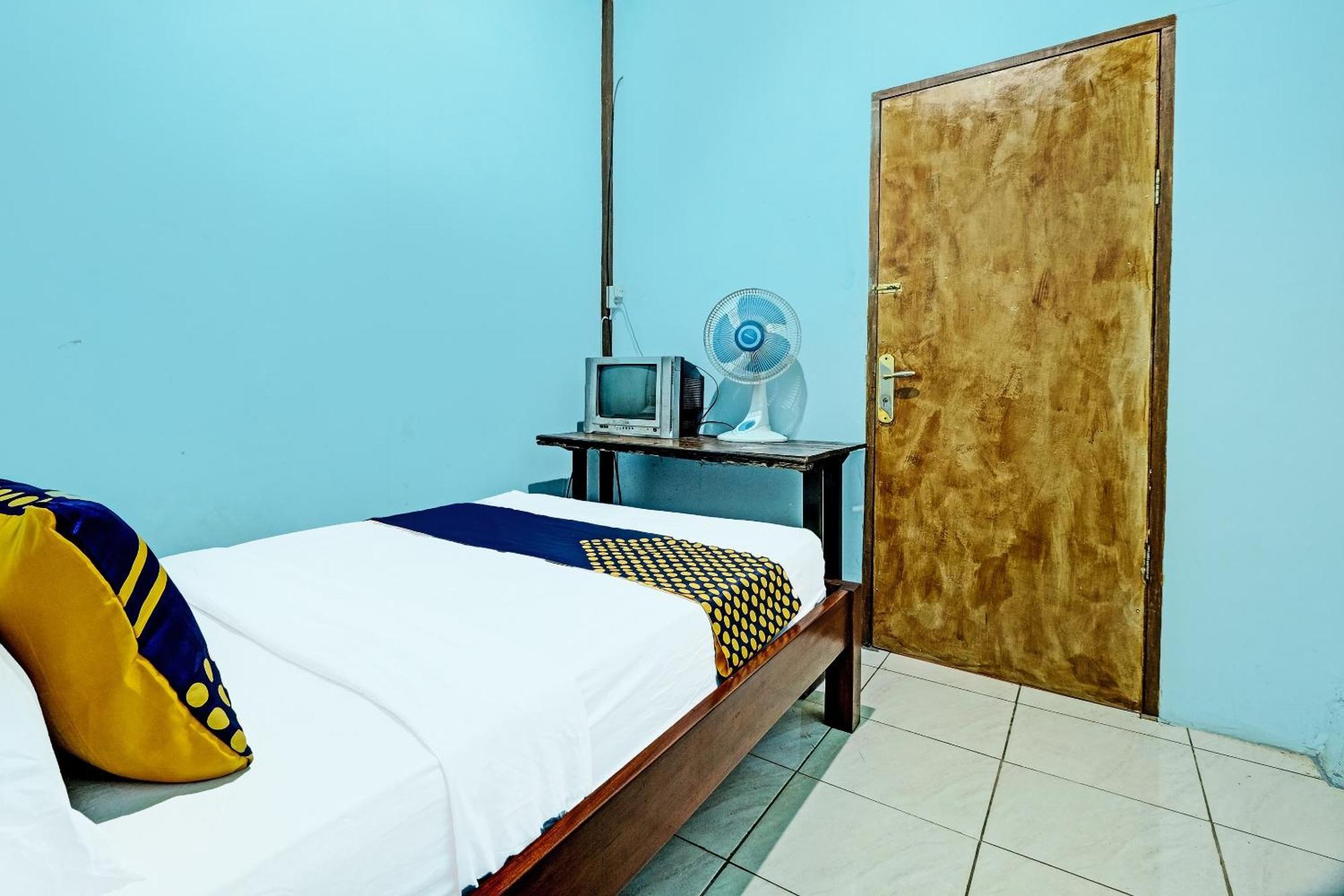 Spot On 91916 Joglo Doyong Homestay Syariah Yogyakarta Exterior foto